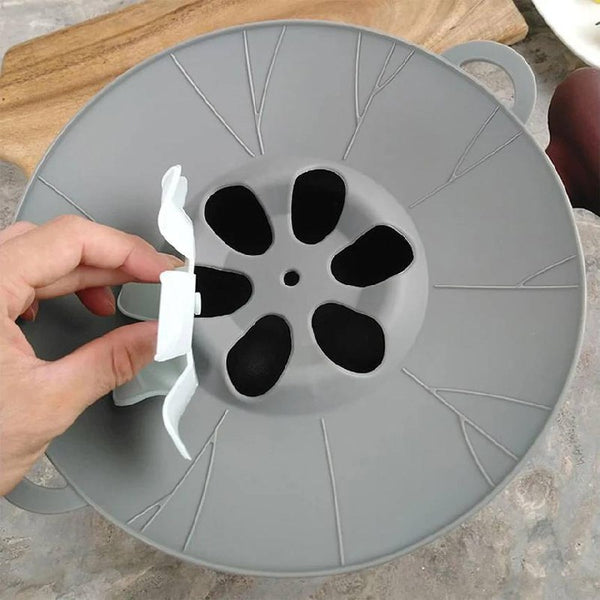 Silicone Boil Over Spill Cover